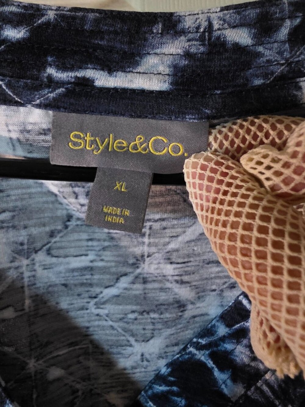 Style & Co. Navy Tie-Dye Geometric V-Neck Blouse — XL